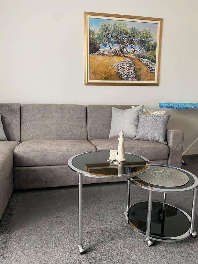 Apartman Njivice Luaran gambar